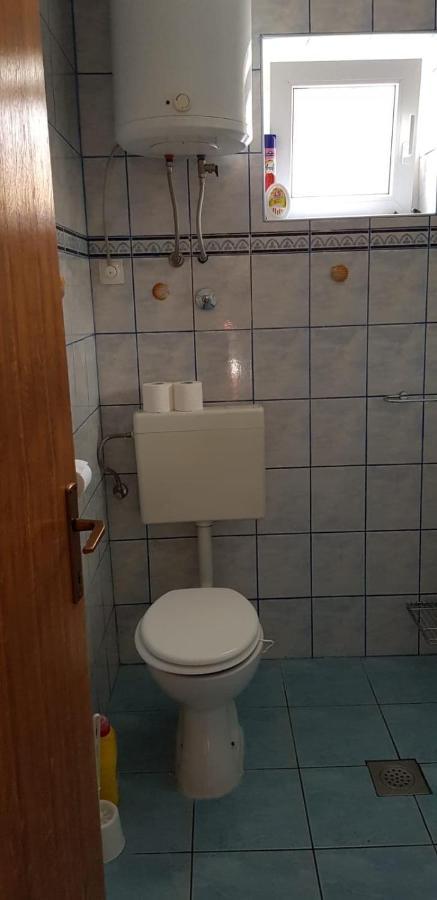 Srecko Apartman Rogoznica  Exterior photo